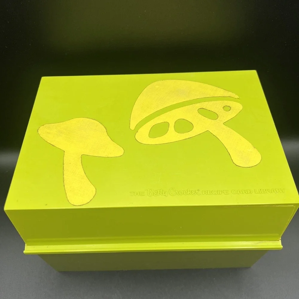 Vintage 1970s Betty Crocker Step by Step Recipe Card Library Avocado Green Box.